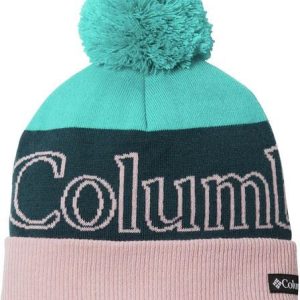 Alternative view of TUQUE HIVER/COLUMBIA