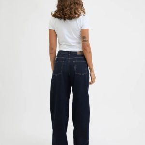 Alternative view of JEANS/JJXX